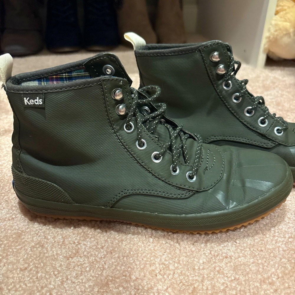 Keds Women's Green High-Top Boots | Lace-Up Ankle Sneakers | Size 6 Plaid Lining